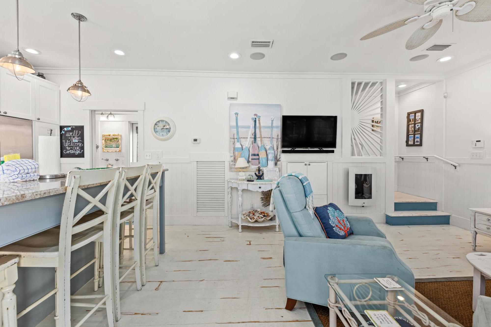 Holiday home Quaint 2br/25ba Nestled Between 30a & Panama Beach! Sleeps 6! Panama City Beach
