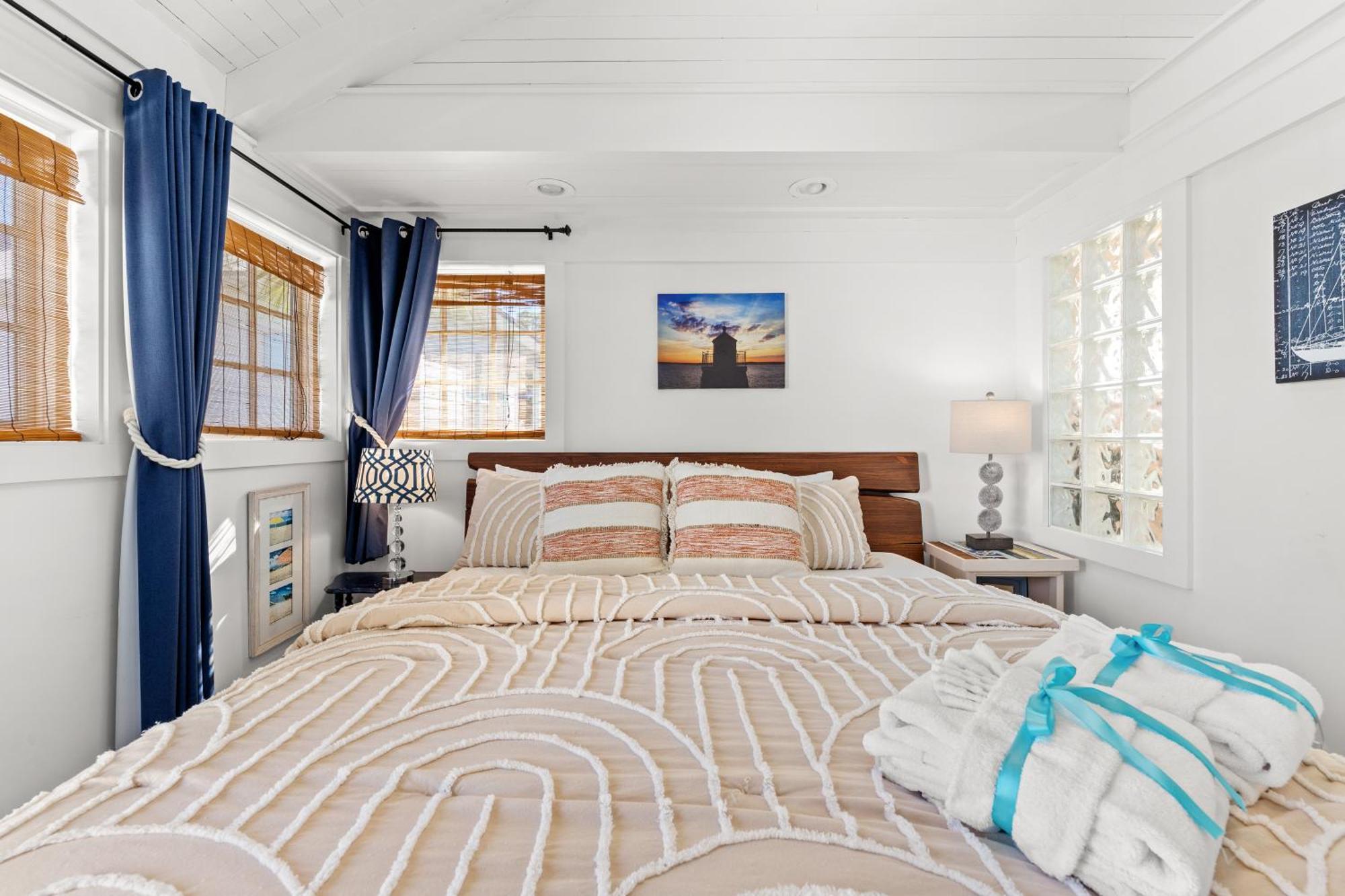 Quaint 2br/25ba Nestled Between 30a & Panama Beach! Sleeps 6! Panama City Beach