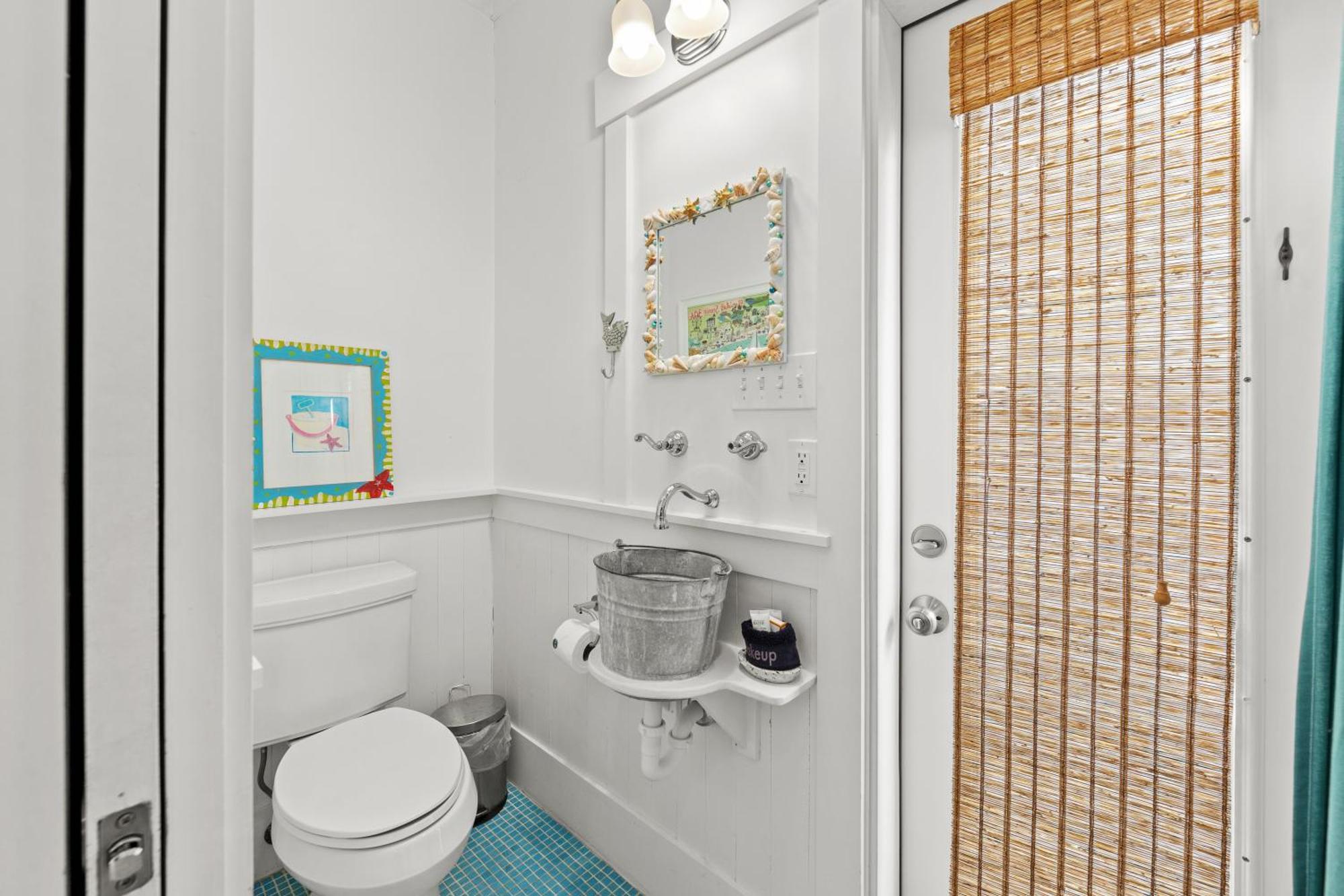 Quaint 2br/25ba Nestled Between 30a & Panama Beach! Sleeps 6! Holiday home Panama City Beach
